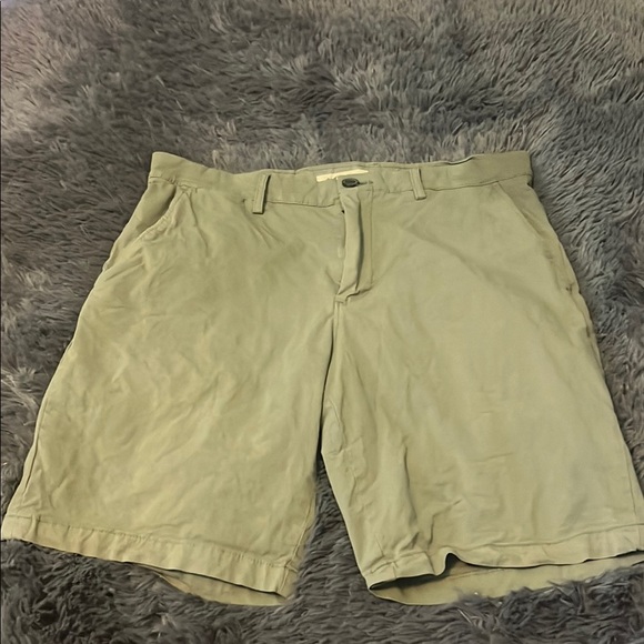 Goodthreads Tan Flat Front Shorts Classic Design - Picture 1 of 3